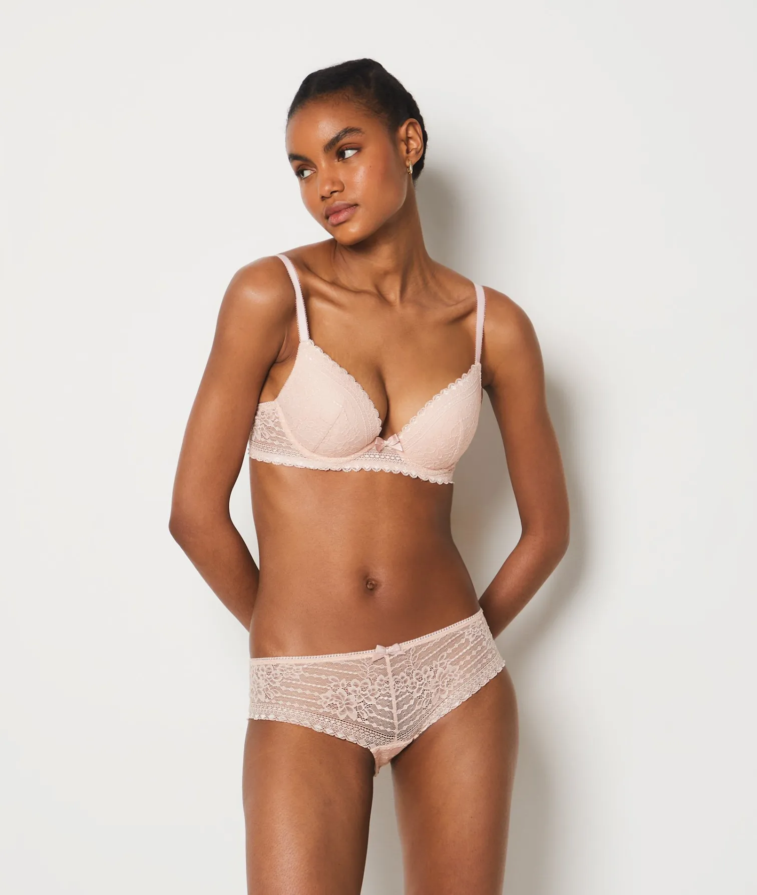 Etam Bra No. 2 - Plunging Push-Up BLUSH Store