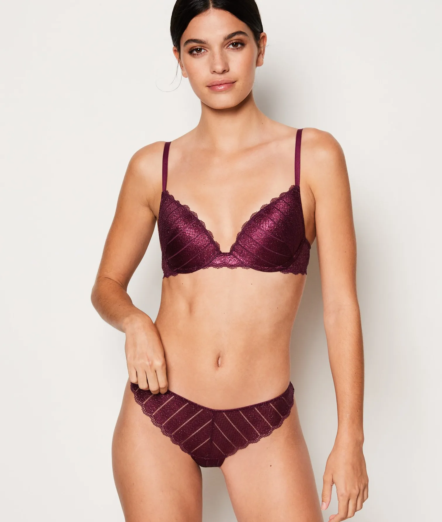 Etam Bra No. 2 - The Iridescent Plunge Push-Up PRUNE Clearance
