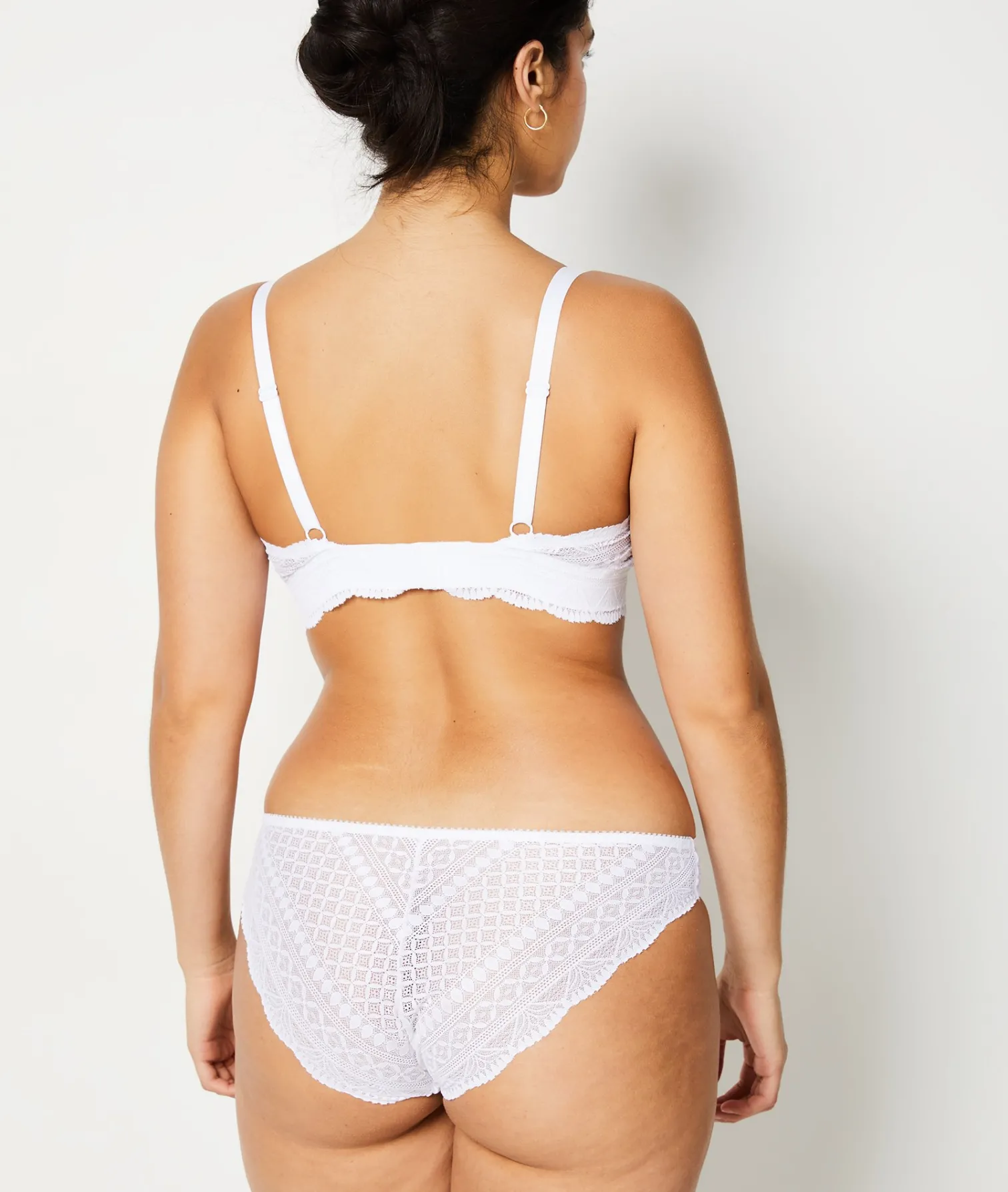 Etam Bra No. 8 - The Wireless Triangle Bra BLANC Store