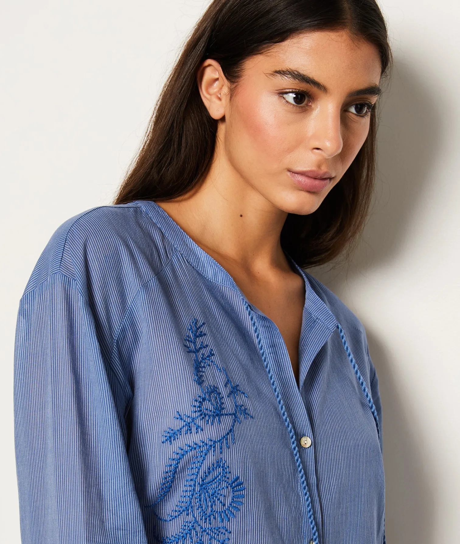 Etam Chemise de nuit en coton détails broderie BLEU Cheap