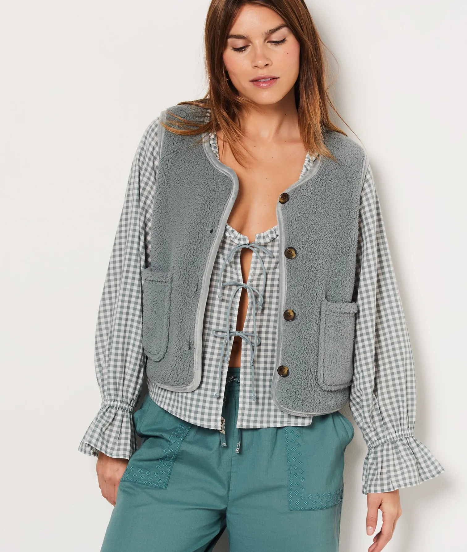 Etam Gilet sans manches boutonné VERT Discount