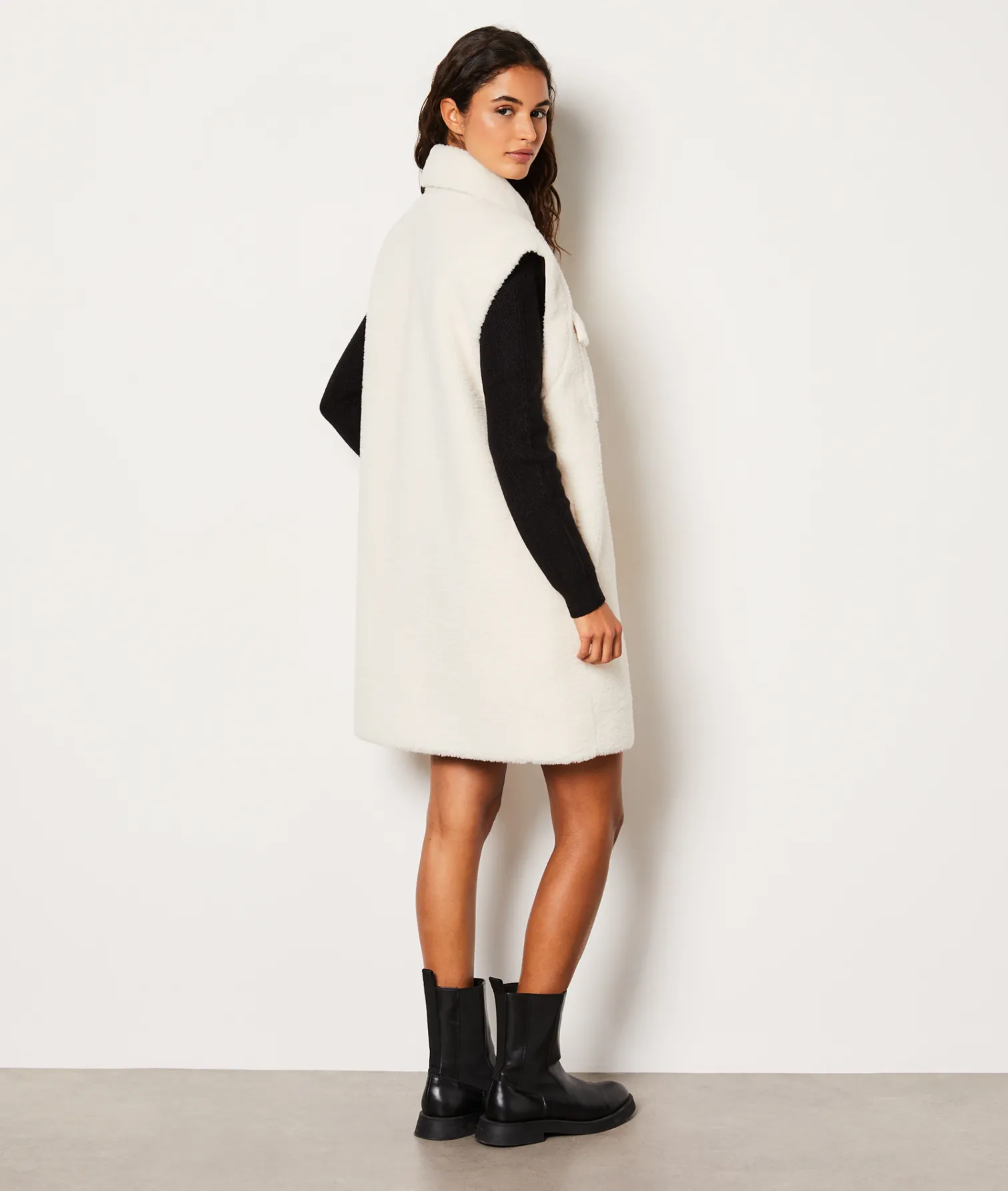Etam Manteau sans manches en fausse fourrure ECRU Outlet