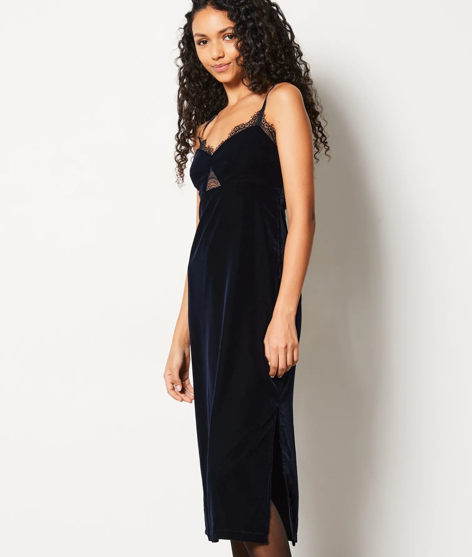 Etam Robe longue en velours décolleté en dentelle BLEUNUIT Store