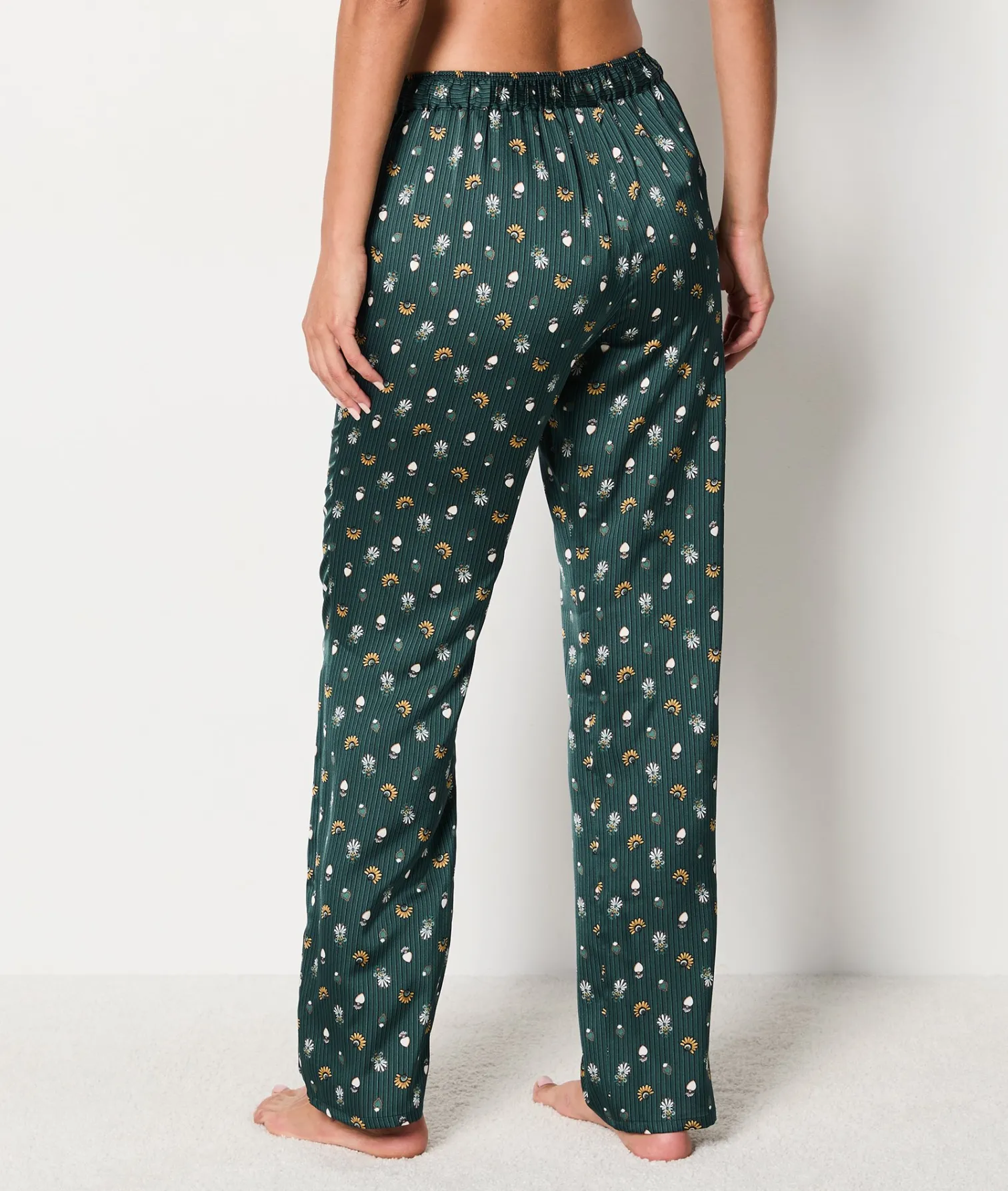 Etam Satin Patterned Pyjama Trousers GREENBACKGROUNDPRINT Fashion