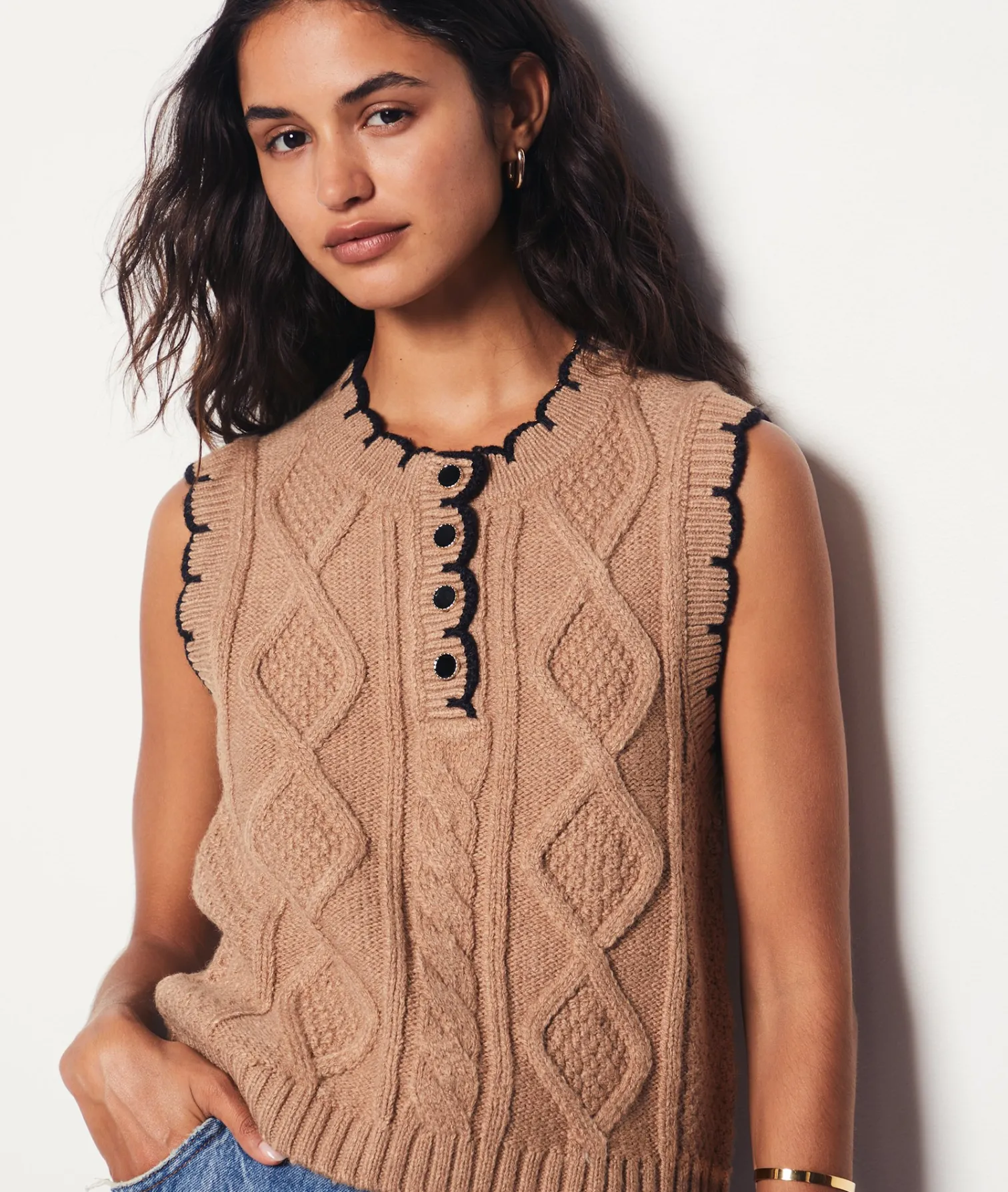 Etam Sleeveless Buttoned Sweater DUNE Cheap