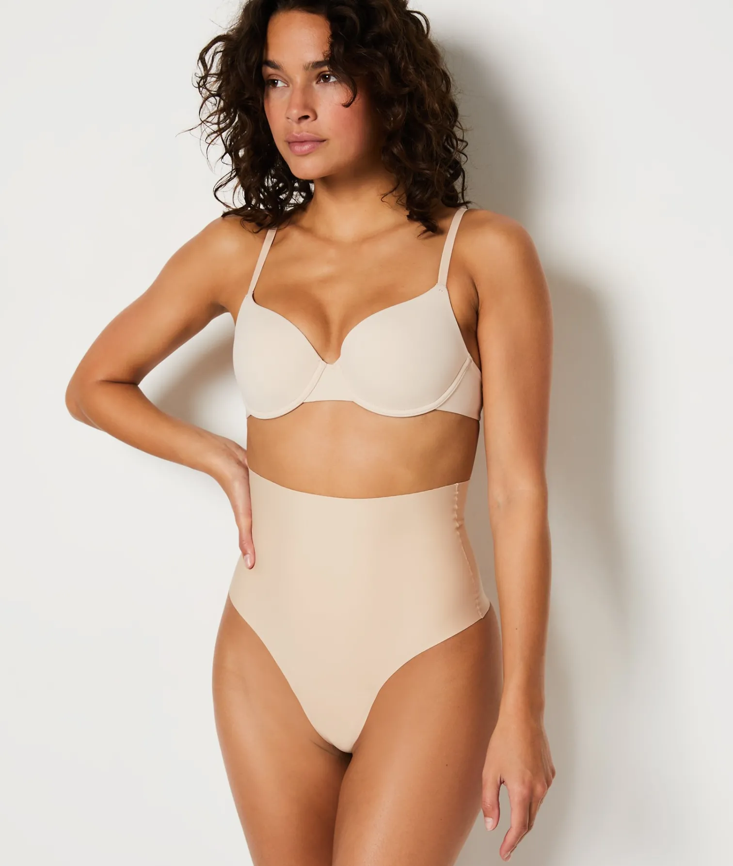 Etam String gainant - maintien fort BEIGE Best