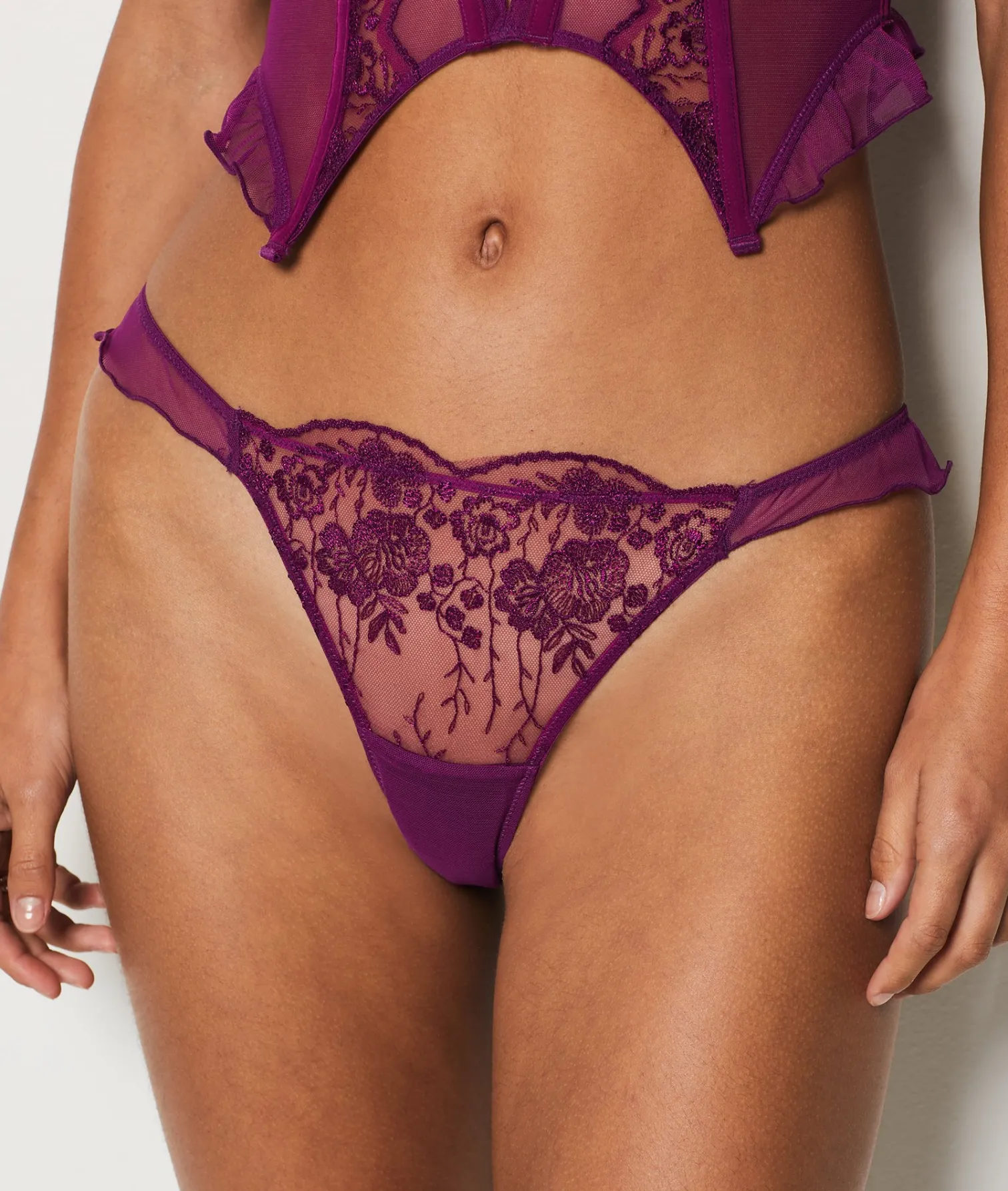Etam Tanga brodé CASSIS Clearance